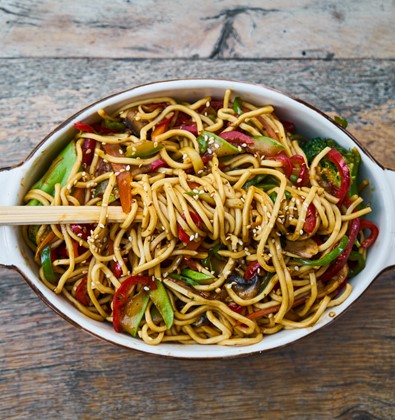 Yakisoba with Chicken and Vegetables